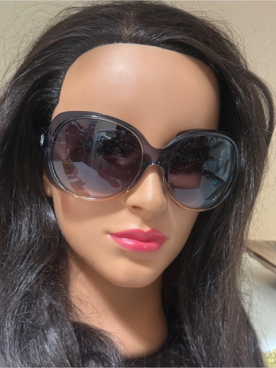 Armani exchange Oversized Women\'s Sunglasses - Black Gradient main image 11